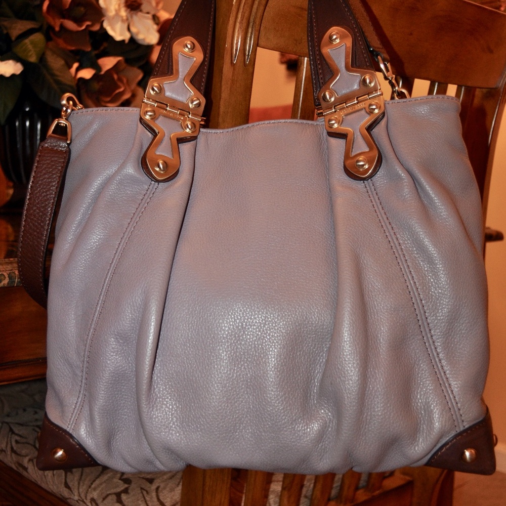 MICHAEL KORS LEATHER TOTE HANDBAG